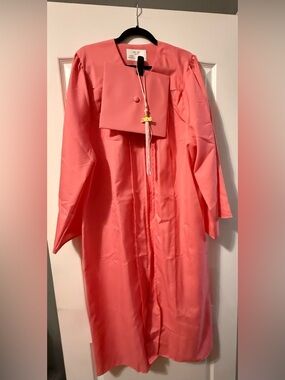 Women's Coral Graduation Cap & Gown, 2026 Tassel - NWOT